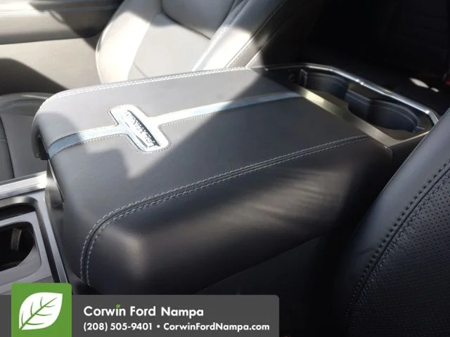 New 2026 Star White Metallic Tri-Coat Ford Platinum image 19