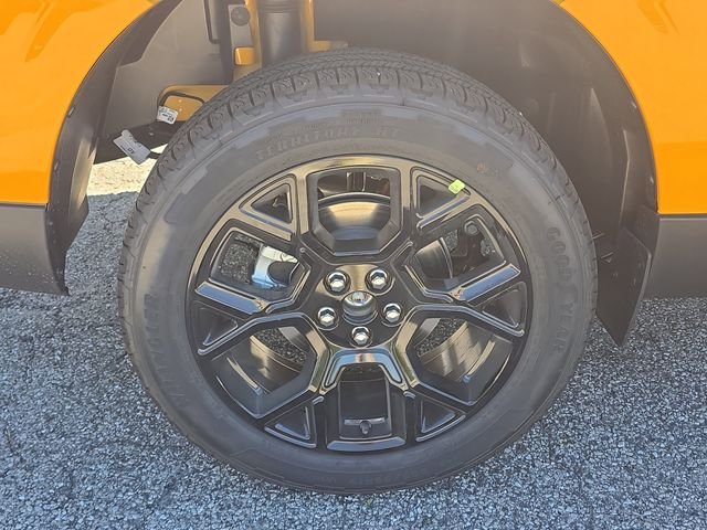 New 2026 Orange Fury Metallic Tri-Coat Ford XLT image 35