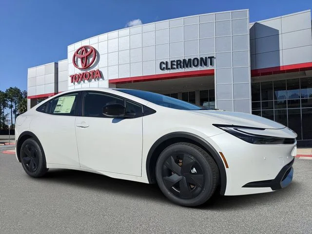New 2026 Wind Chill Pearl Toyota SE image 1