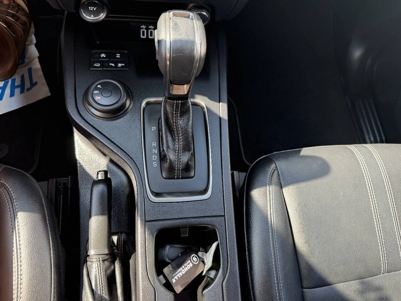 Used 2020 Magnetic Ford Lariat 4x4 4dr SuperCrew 5.1 ft. SB image 23