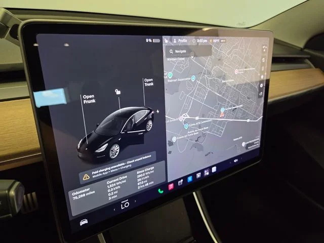Used 2018  Tesla Long Range image 21