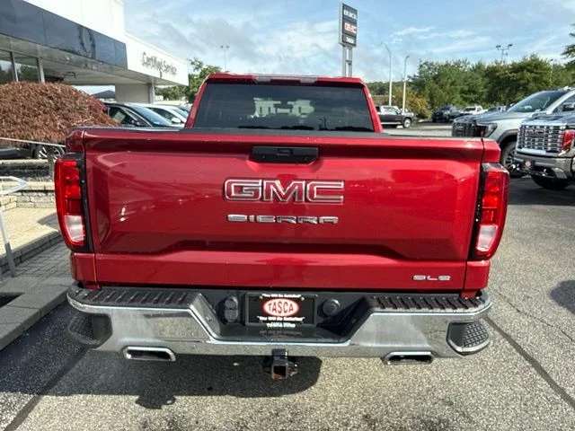 Used 2020 Red GMC SLE image 10