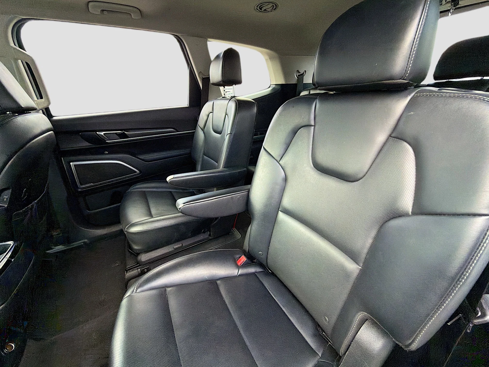 Used 2024 Gravity Gray Kia S image 19