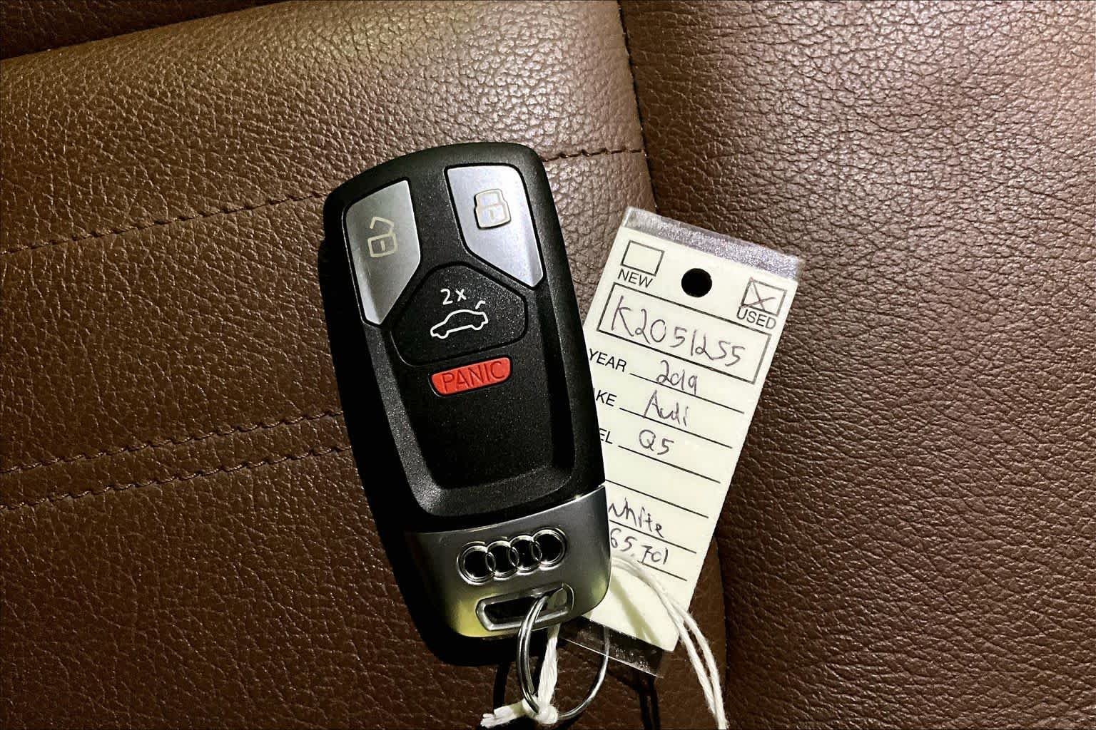 Used 2019 Ibis White Audi Premium Plus image 14