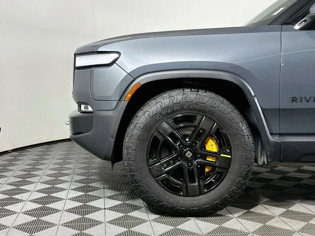 Used 2023 Gray Rivian Adventure Quad Motor Large Pack image 9