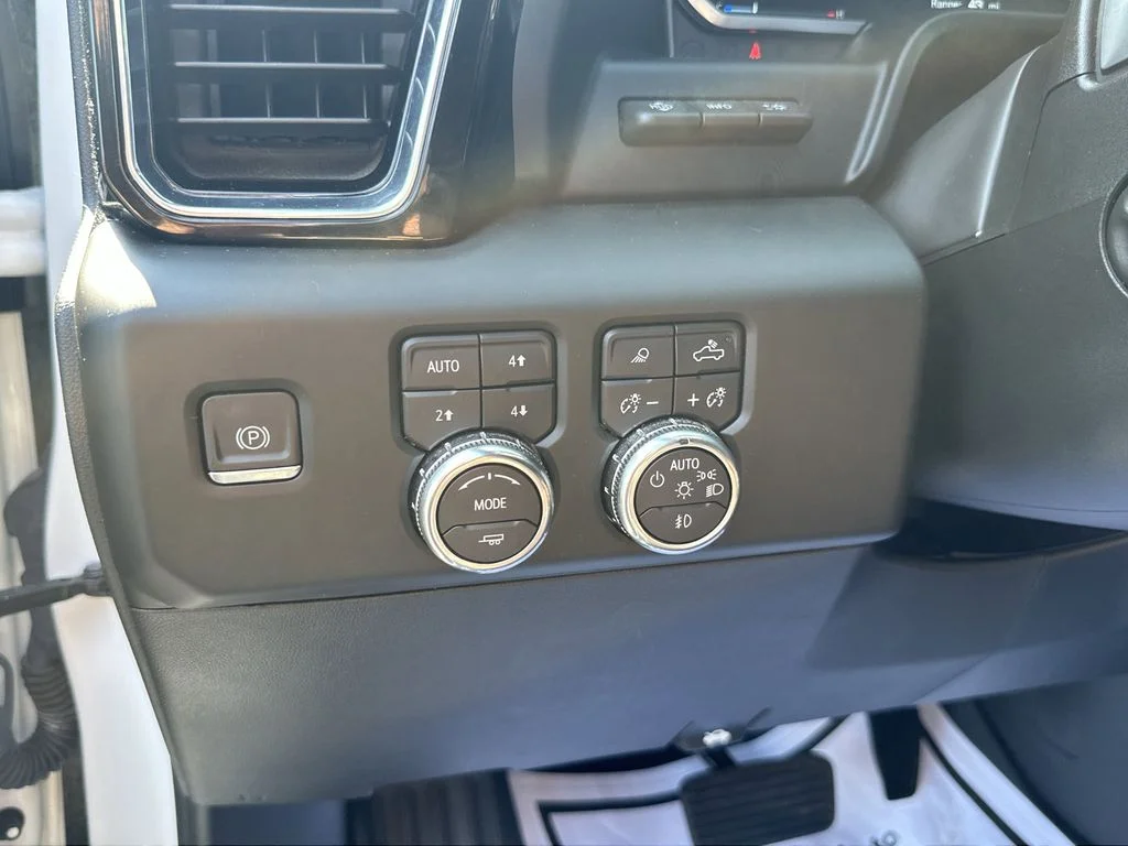 Used 2024 White GMC Denali Ultimate image 15