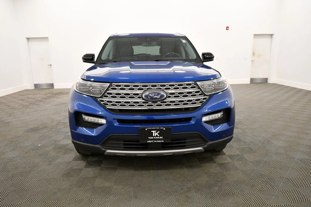 Used 2022 Blue Ford Limited image 11