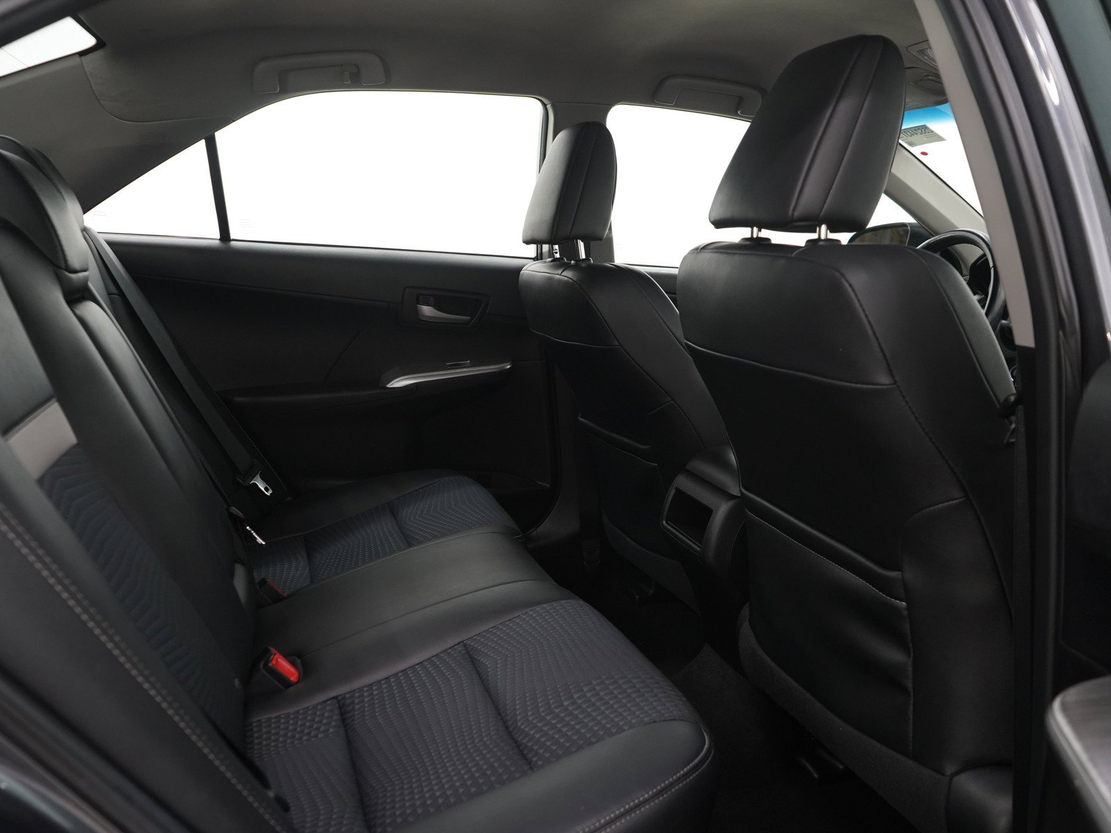 Used 2012 Magnetic Gray Metallic Toyota SE image 12