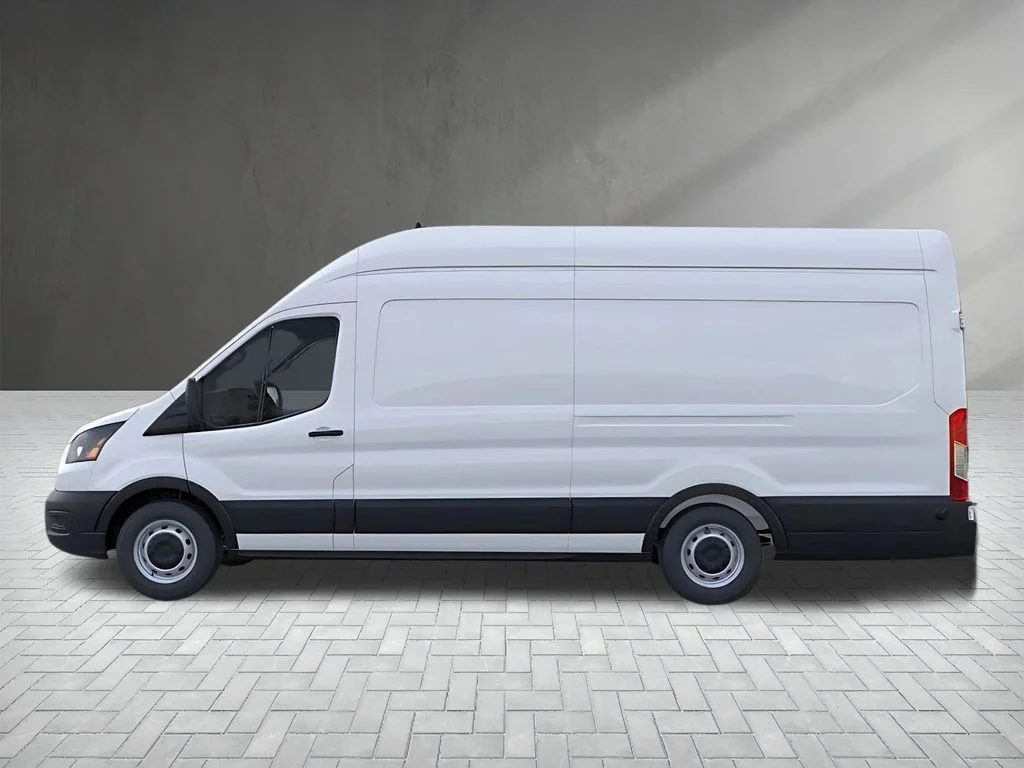 New 2026 Oxford White Ford Cargo Van image 4