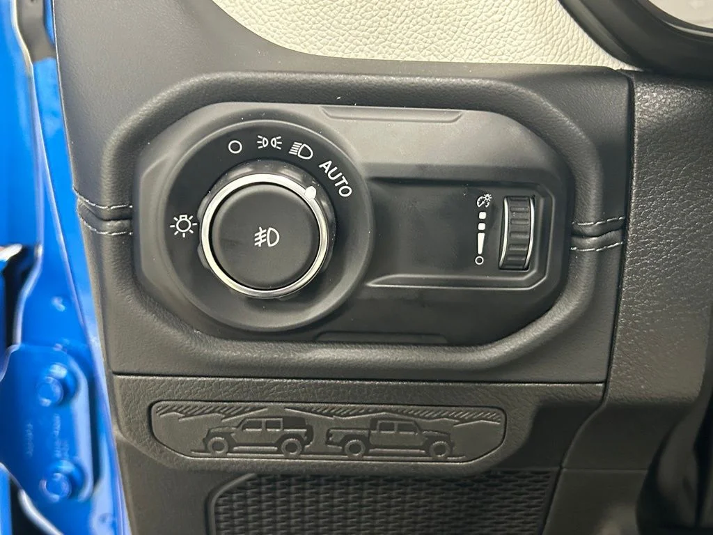 Used 2024 Blue Jeep Sahara image 34