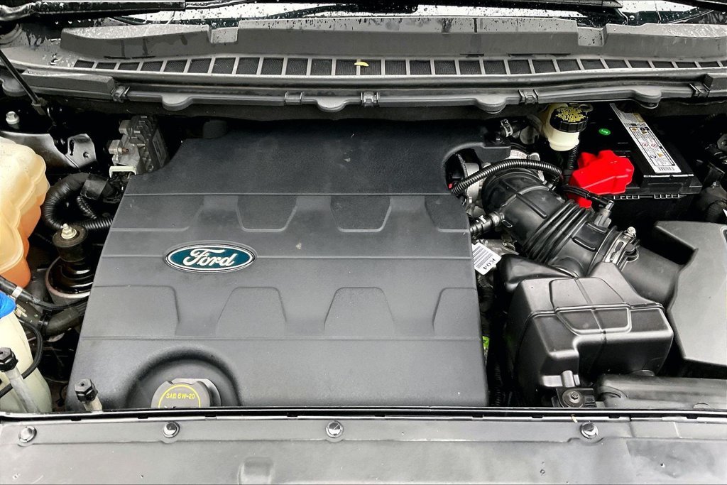 Used 2016 Gray Ford Titanium image 9