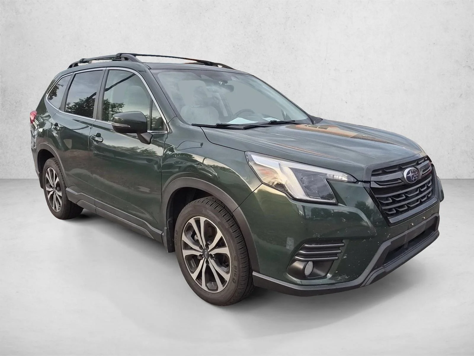 Used 2023 Cascade Green Silica Subaru Limited image 3