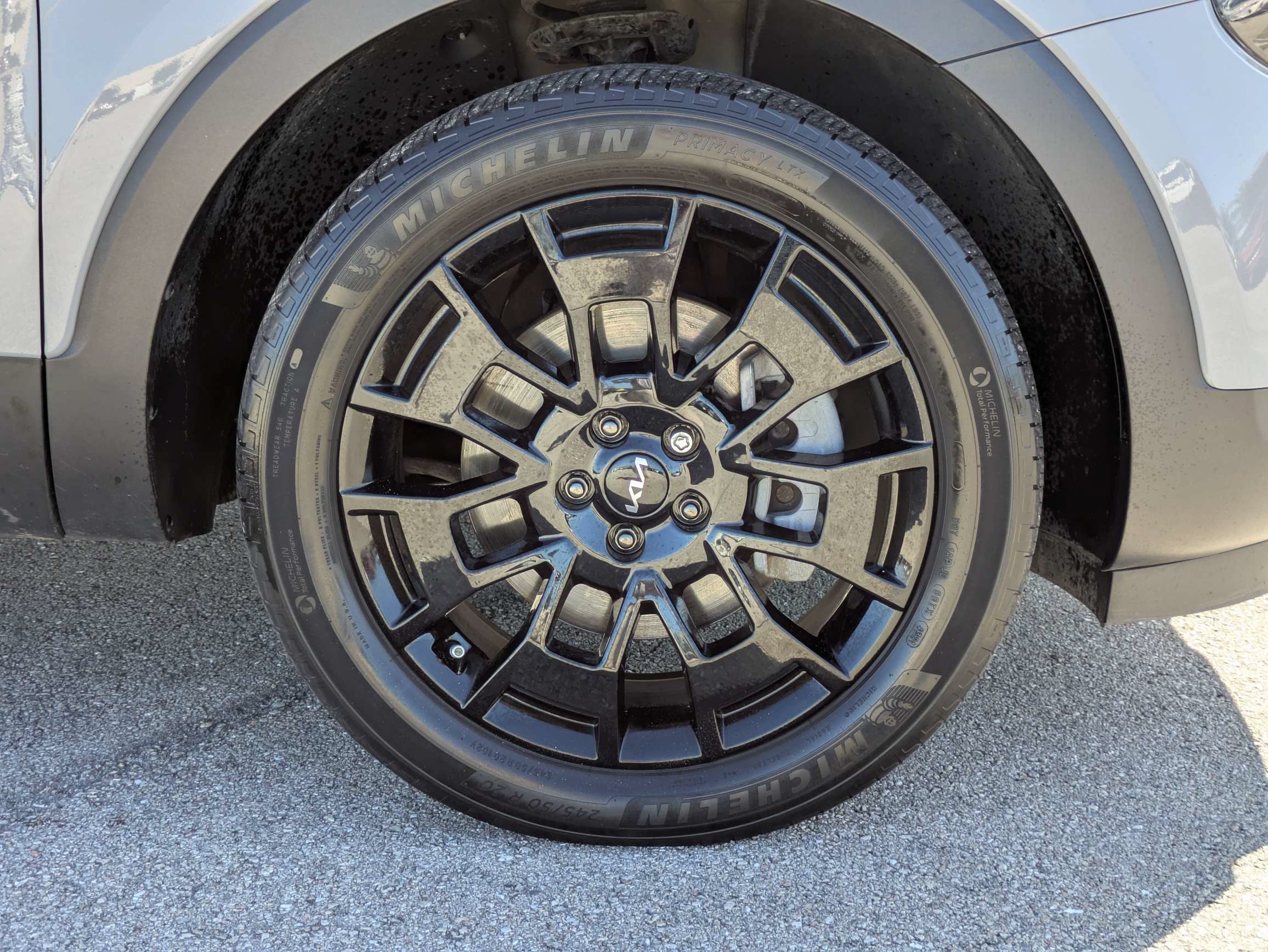Certified Used 2022 Wolf Gray Kia EX image 11