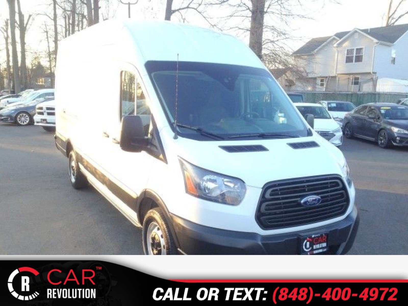 Pre-Owned 2019 Ford T-350 Transit Cargo Van w/ rearCam Minivan/Van