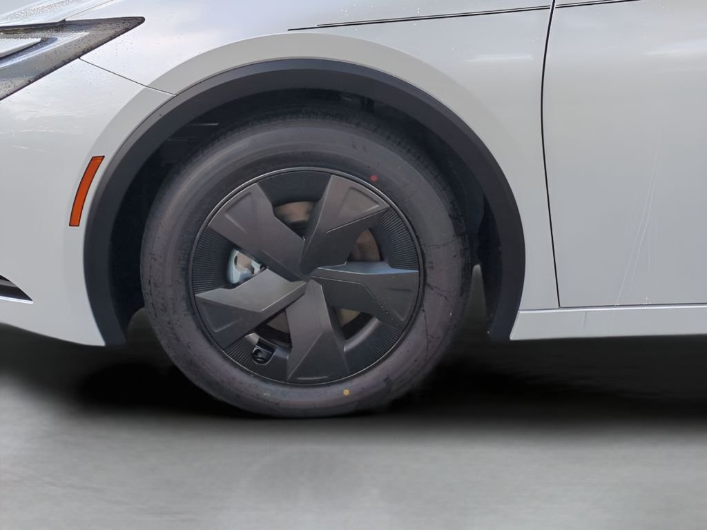 New 2026 Wind Chill Pearl <sup>1</sup> Toyota  SE image 11