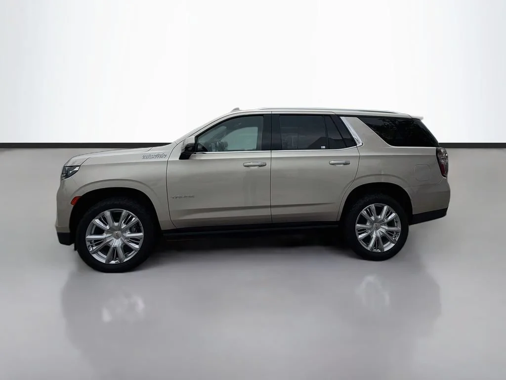 Used 2021 EMPIRE BEIGE METALLIC Chevrolet High Country image 8
