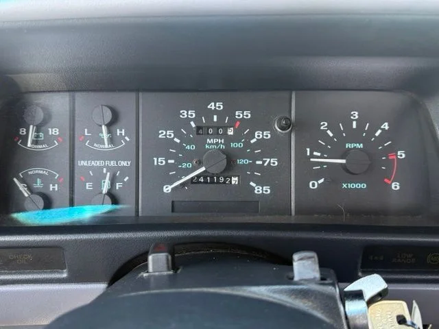 Used 1994 Green Ford XLT image 19