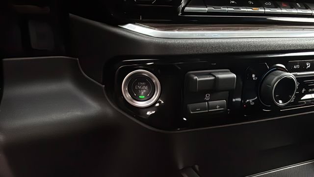 Used 2025 White Chevrolet RST image 29