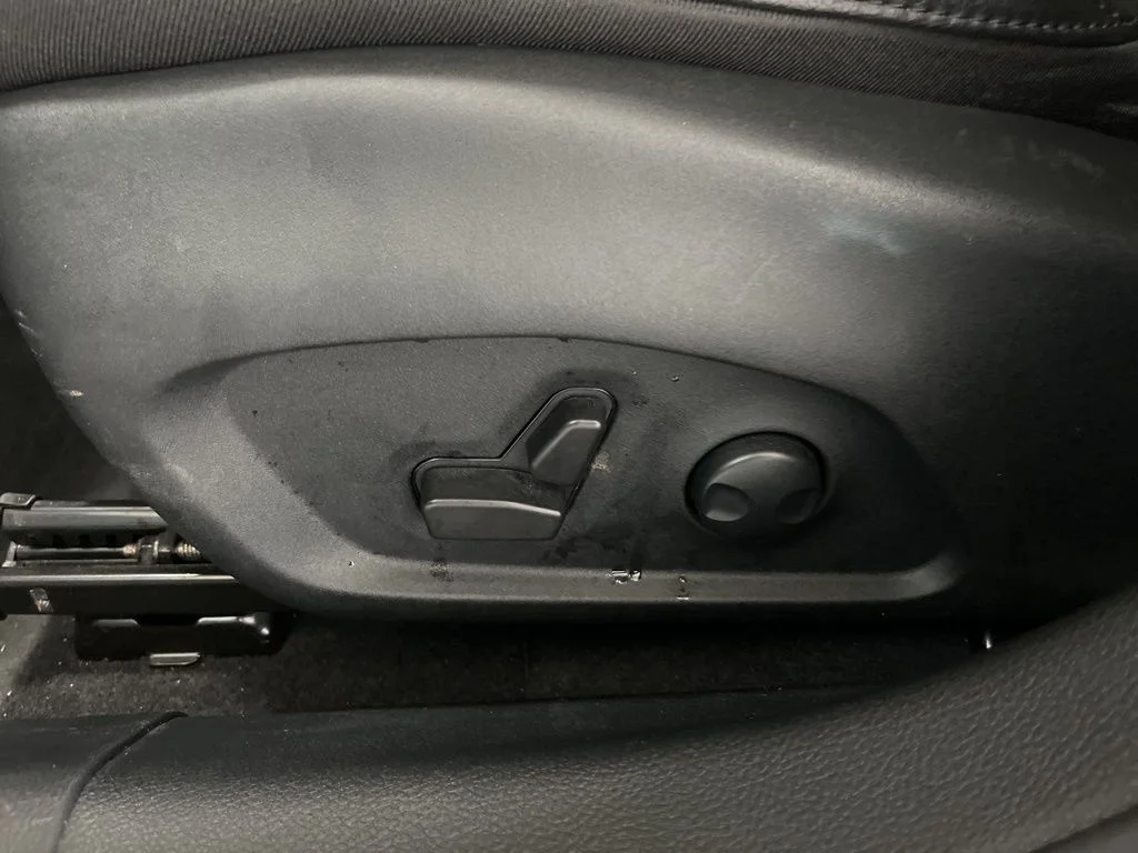 Used 2023 Silver Jeep Trailhawk image 20
