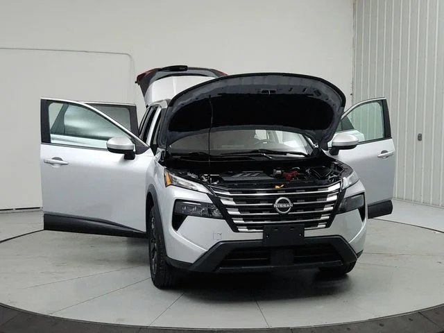 Used 2024 Silver Nissan SV image 10