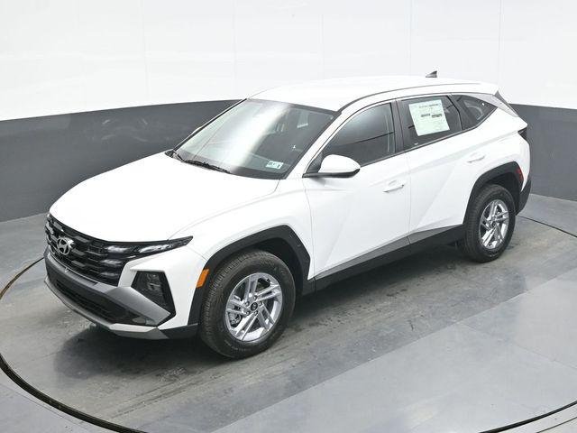 New 2026 White Hyundai SE AWD image 13