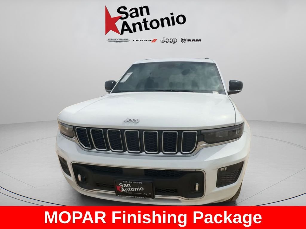 New 2025 Bright White Clear-Coat Exterior Paint Jeep Overland image 5