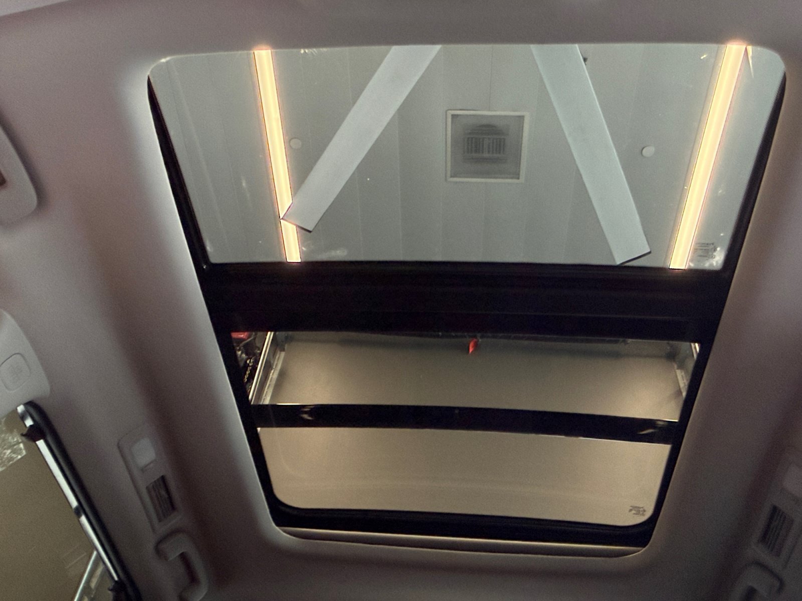New 2026 Everest White Pearl Tricoat Nissan Platinum image 22