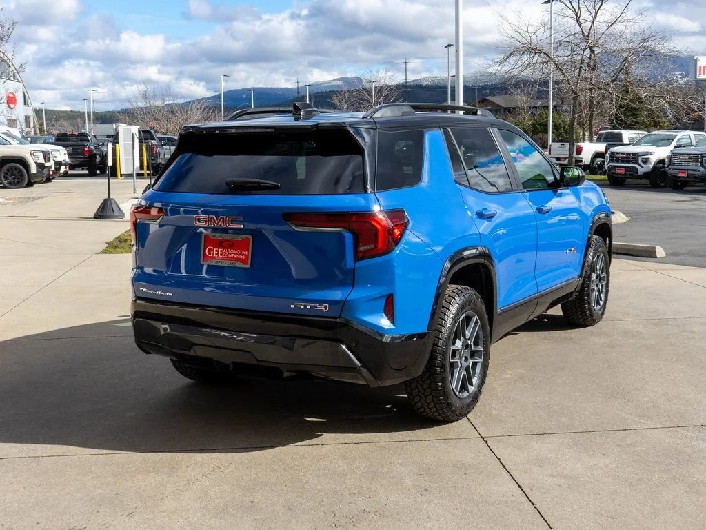 2026 GMC Terrain AT4 - Photo 7