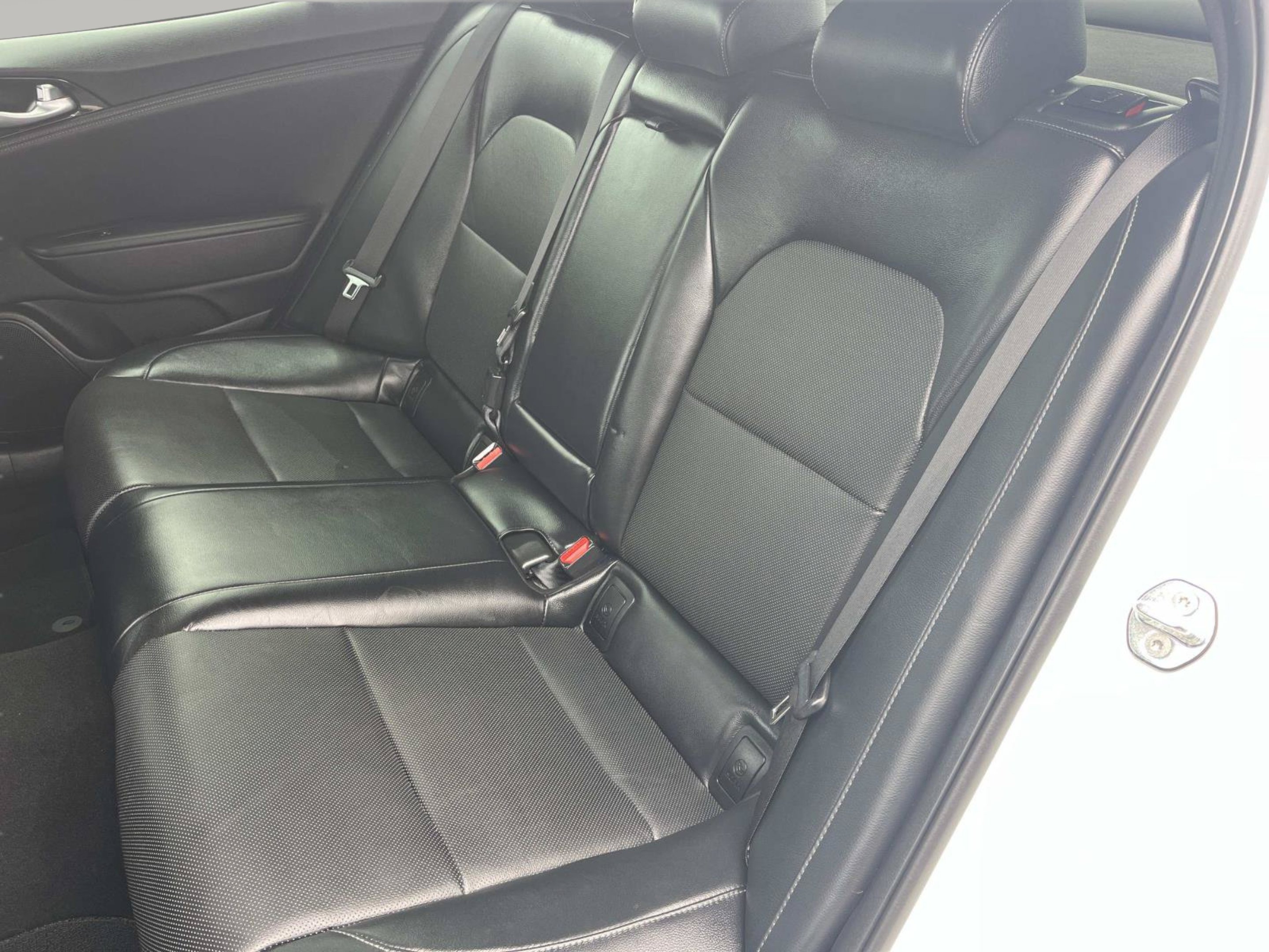 Used 2021 Snow White Pearl Kia GT-Line image 21
