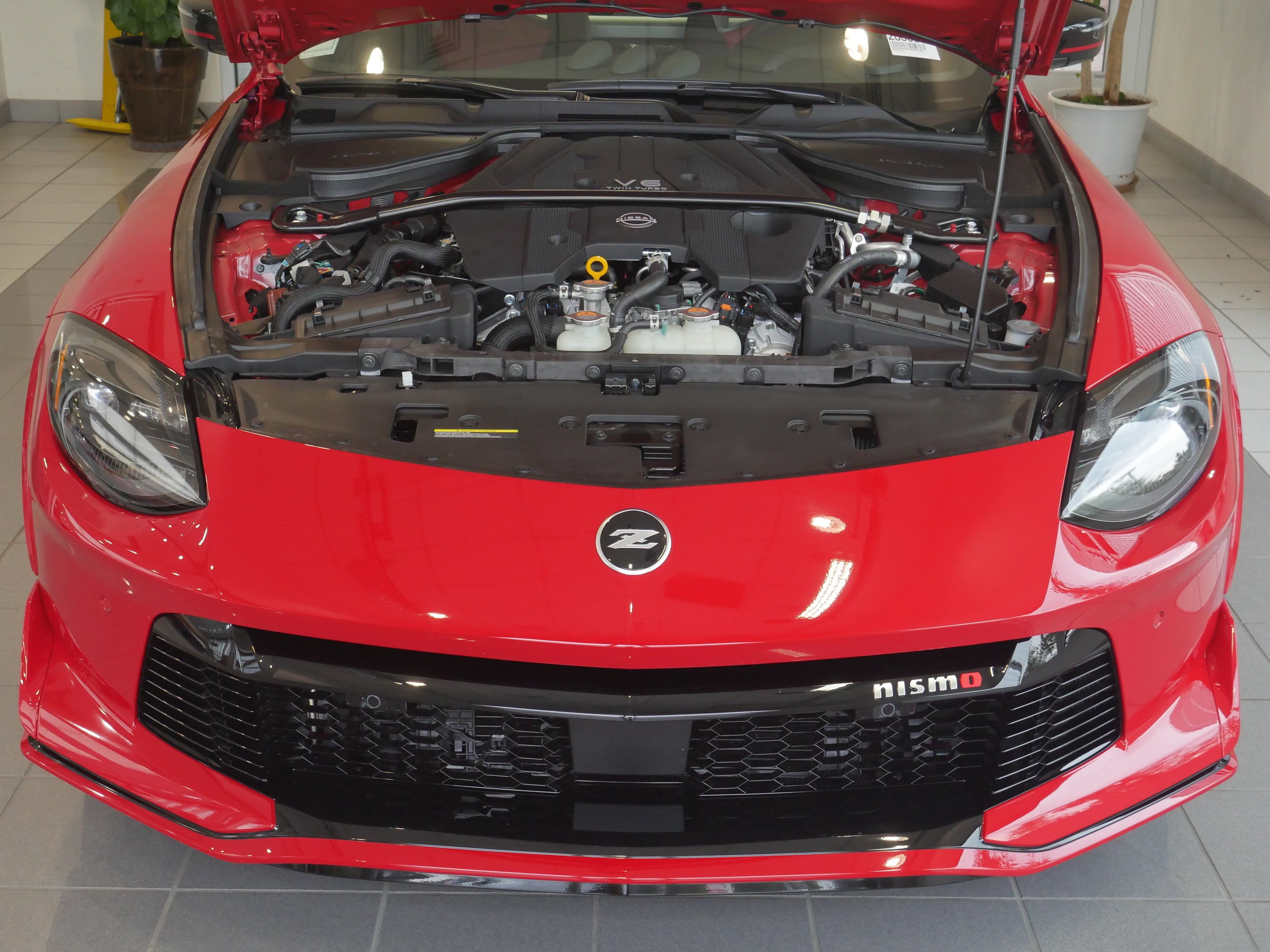 New 2027 Solid Red / Super Black Two-tone Nissan NISMO® image 34
