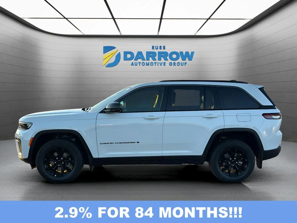 New 2026 Bright White Clear-Coat Exterior Paint Jeep Altitude image 2