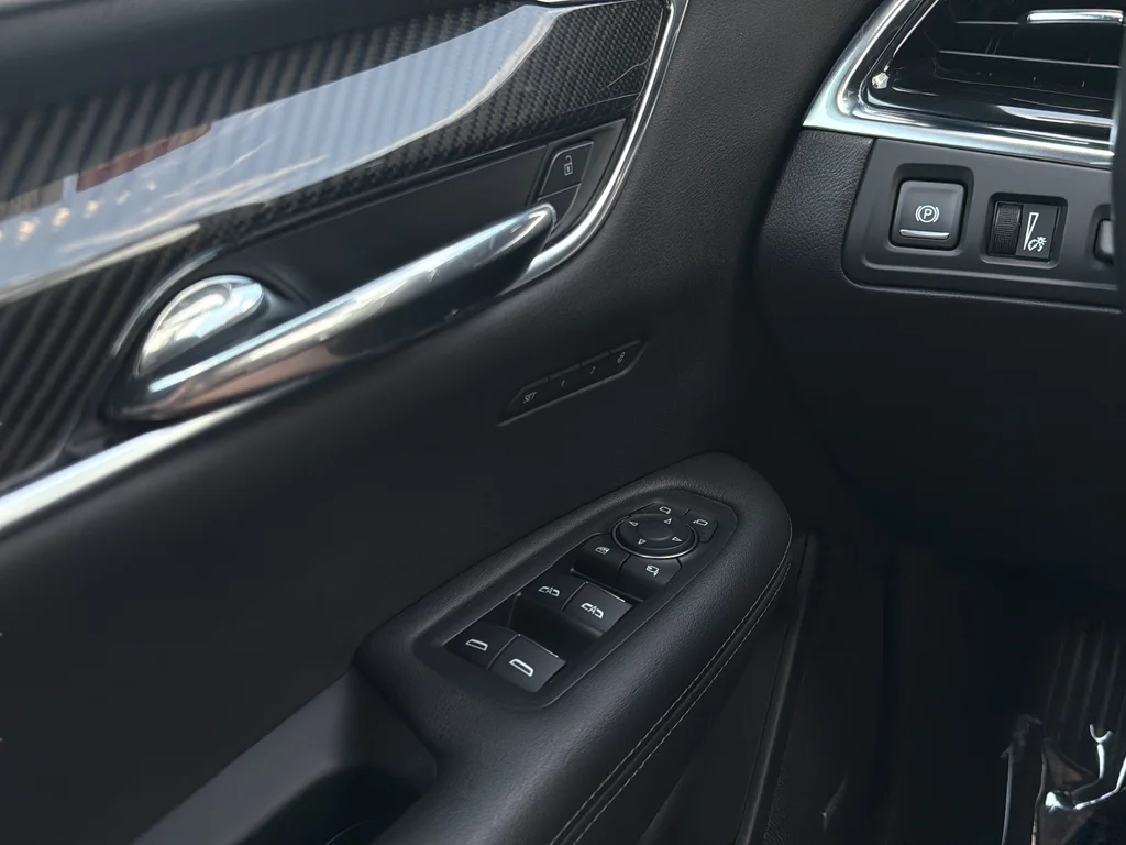 Used 2021 Shadow Metallic Cadillac Sport image 11