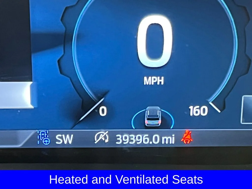 Used 2022 White Ford Platinum image 2