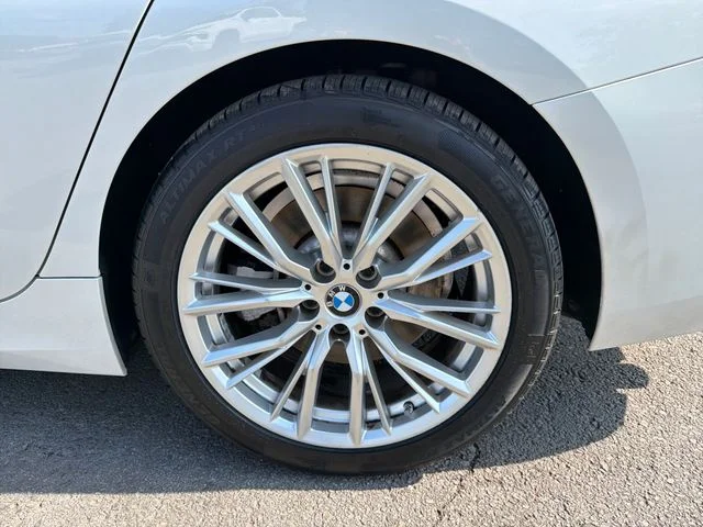 2023 BMW 3 Series 330i - Photo 25