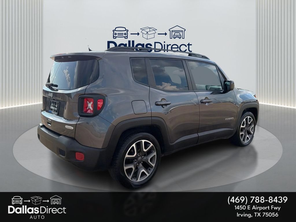 Used 2018 Granite Crystal Metallic Clearcoat Jeep Latitude image 6