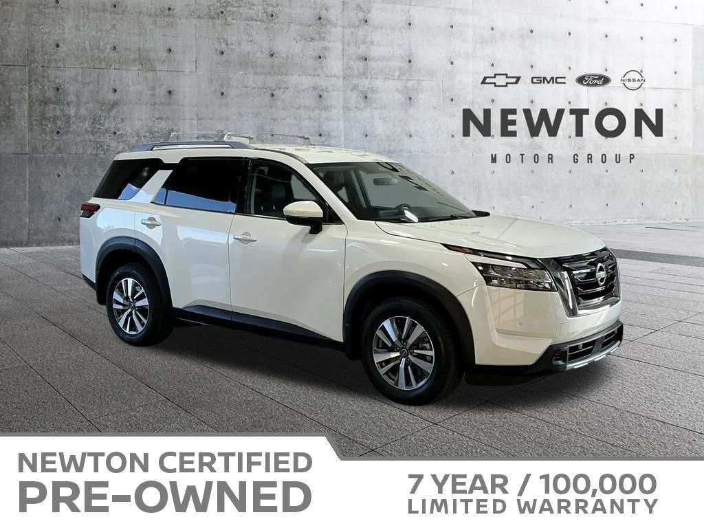2024 Nissan Pathfinder SL 4WD's photo