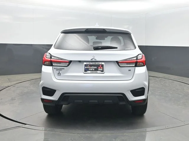 New 2026 White Mitsubishi 2.0 SE image 31