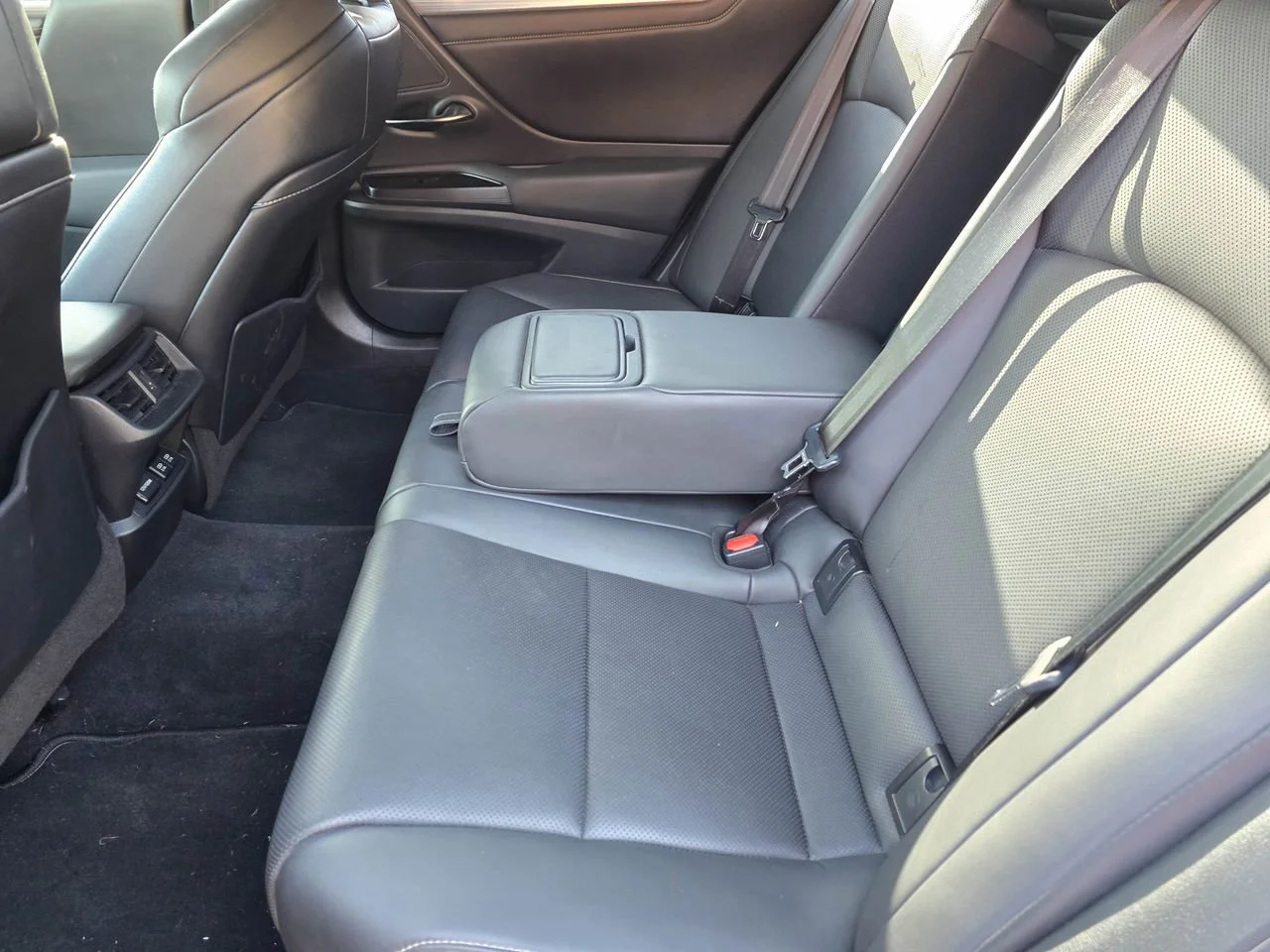 Used 2019 Black Lexus F Sport image 13