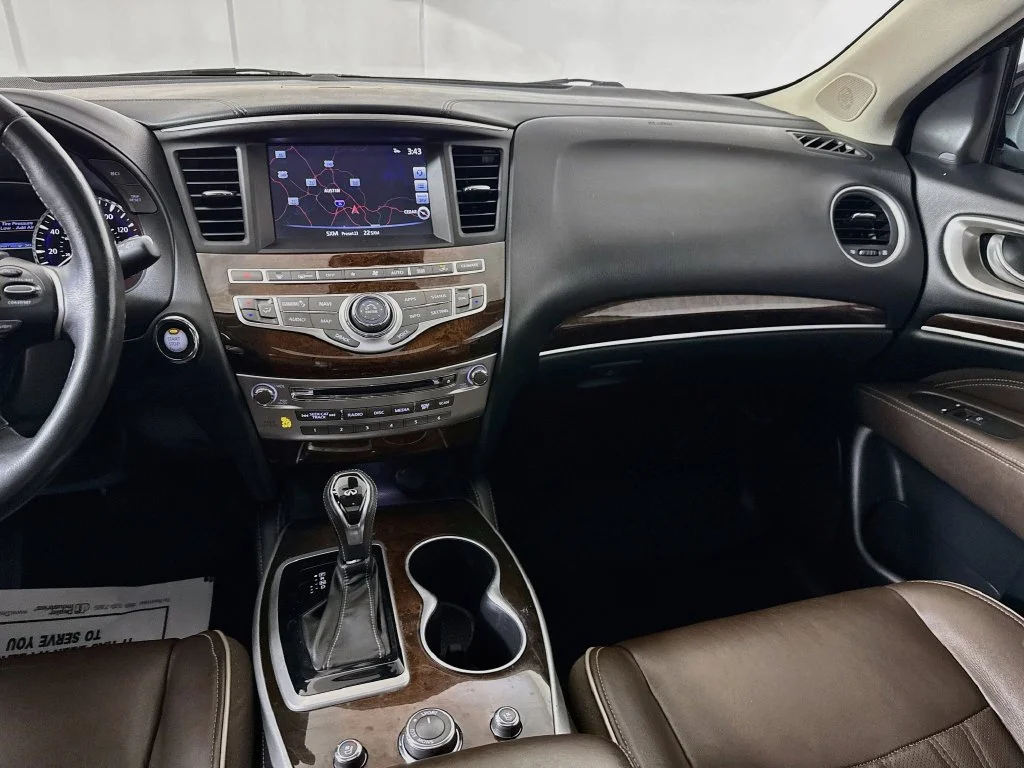 Used 2018 Black INFINITI  image 31