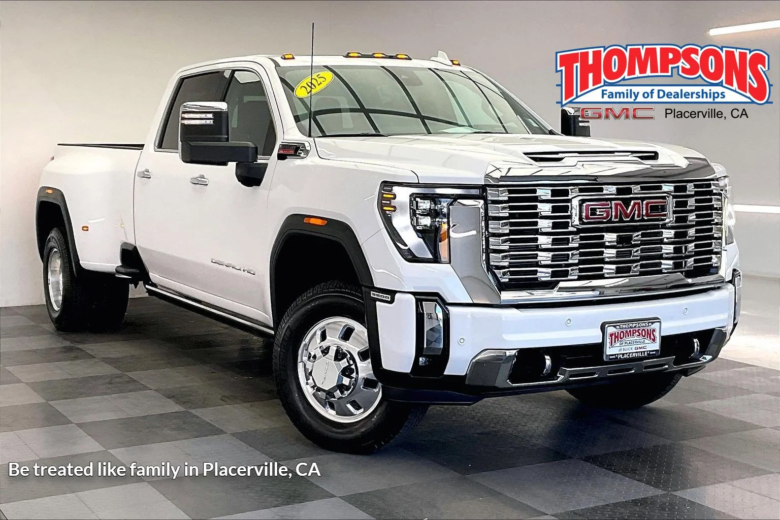 2025 GMC Sierra 4WD Crew Cab Long Box DRW Denali's photo