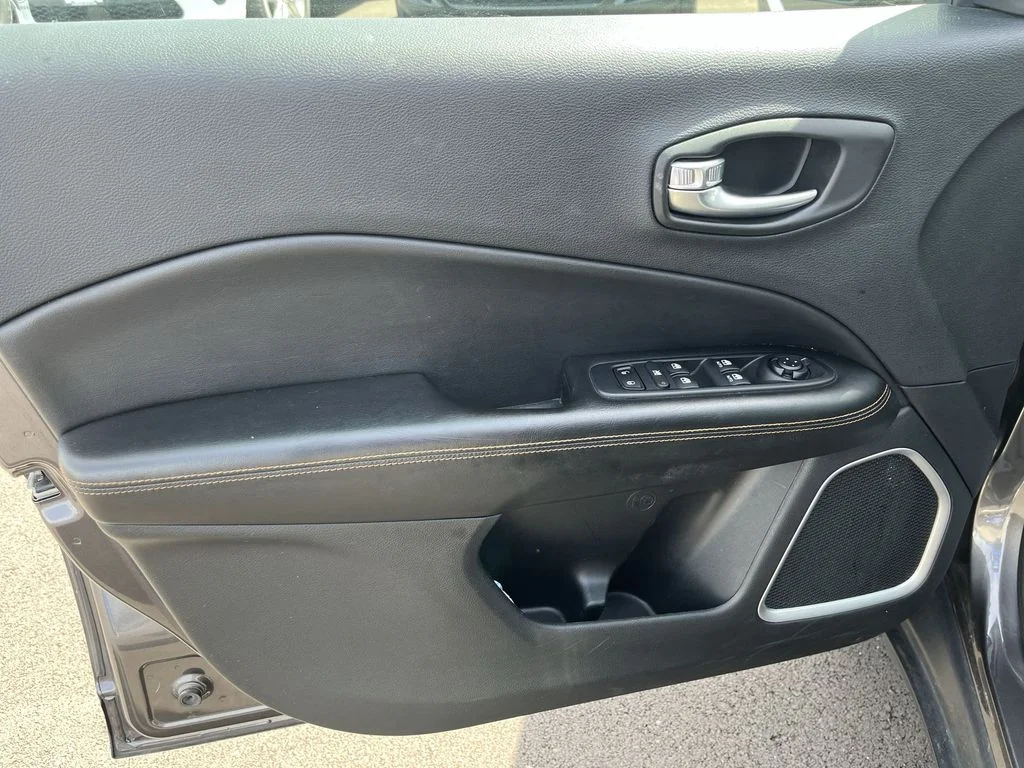 Used 2021 Gray Jeep Limited image 13