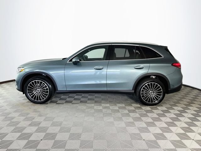 New 2026 Verde Silver Metallic Mercedes-Benz GLC 300 image 35