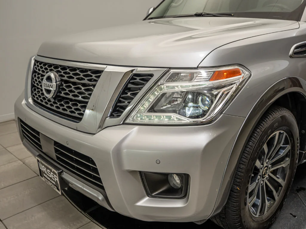 Used 2020 Brilliant Silver Metallic Nissan SL image 3