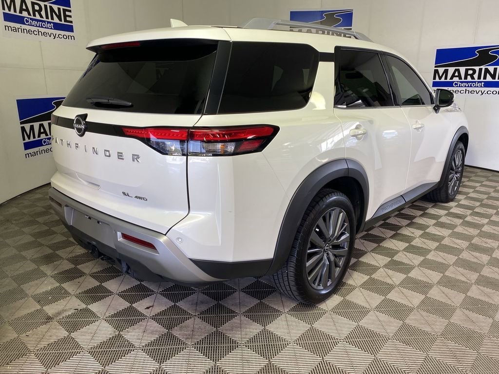 Used 2024 White Nissan SL image 13