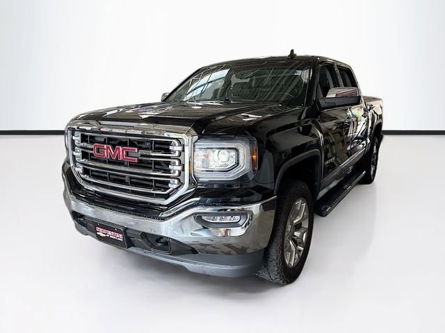 2018 GMC Sierra 4WD Crew Cab Short Box SLT's photo