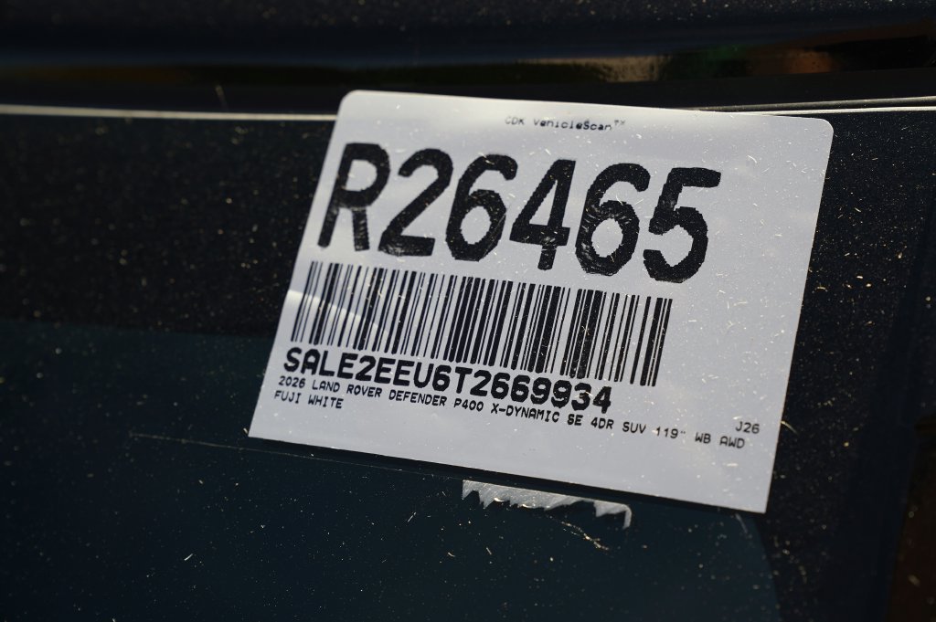 New 2026 Fuji White Land Rover X-Dynamic SE image 34