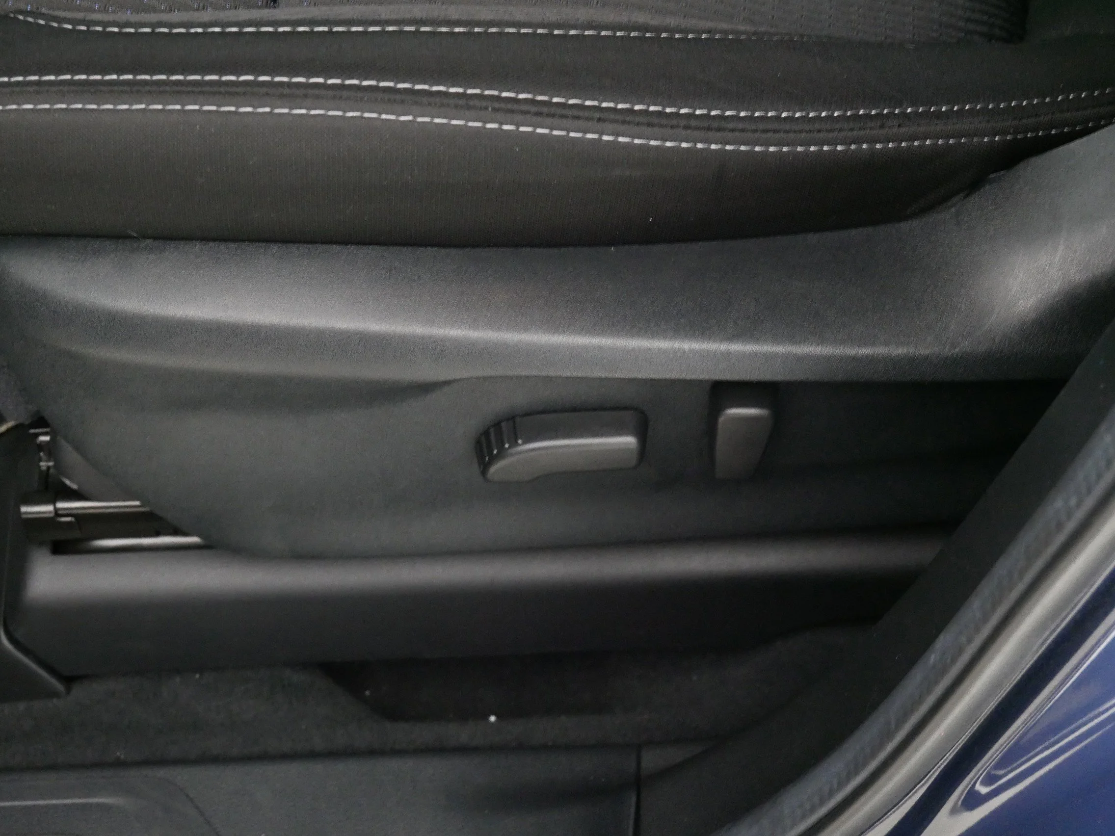 Used 2024 Cosmic Blue Pearl Subaru Premium image 20