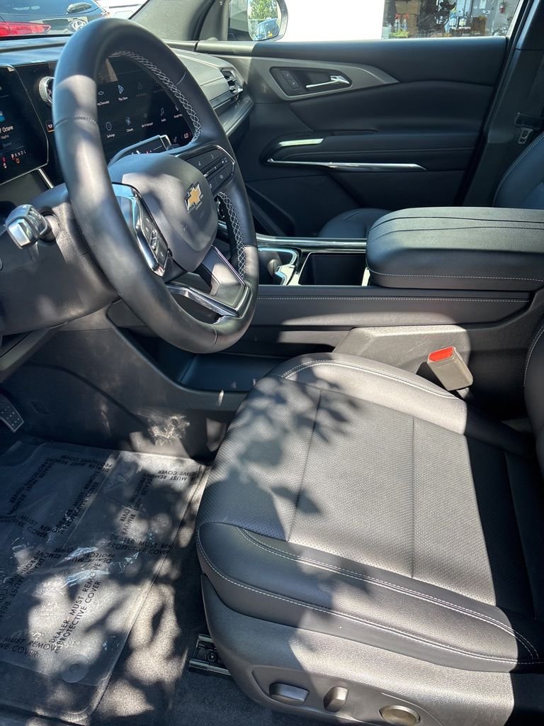 Used 2026 Gray Chevrolet LT image 12