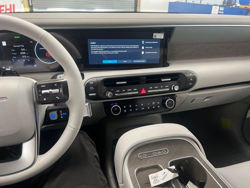 New 2027 Blue Hyundai SEL Premium AWD image 25