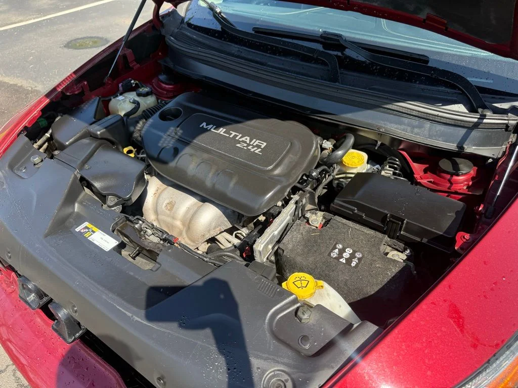 Used 2017 Red Jeep Latitude image 60